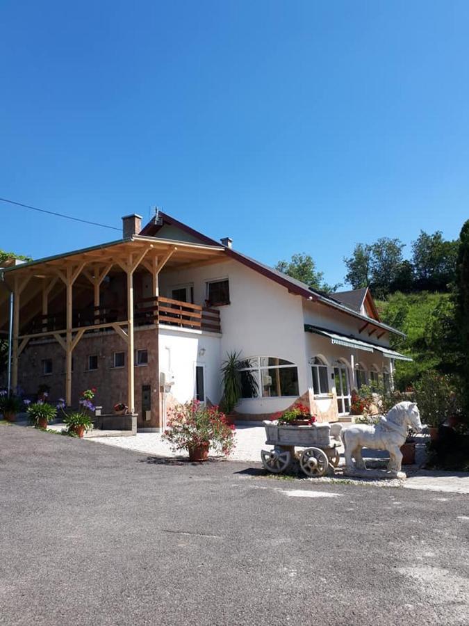 Borkuti Panzio Es Apartman Балатонсемеш Экстерьер фото