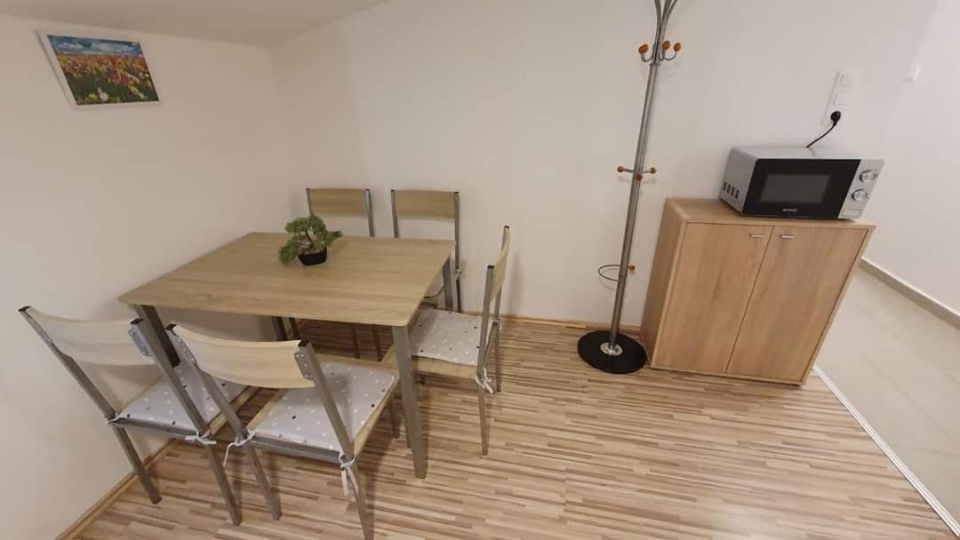 Borkuti Panzio Es Apartman Балатонсемеш Экстерьер фото